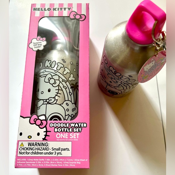 Hello Kitty | Dining | New Hello Kitty Doodle Water Bottle Set | Poshmark